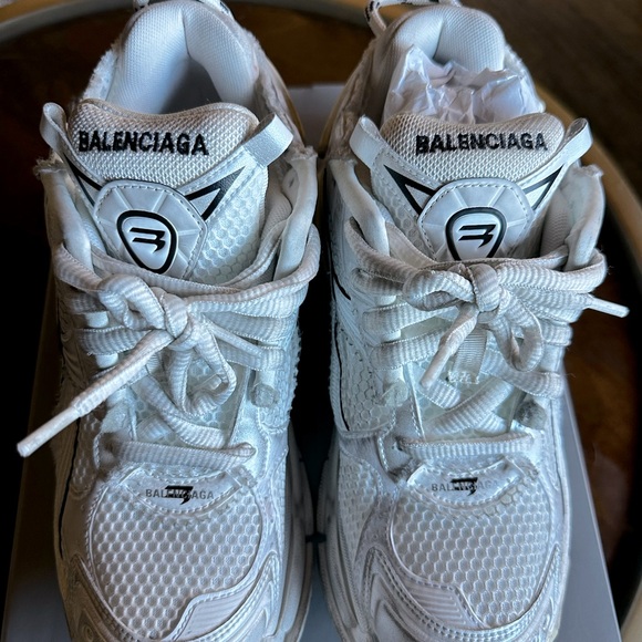 Balenciaga Runners - Picture 2 of 13